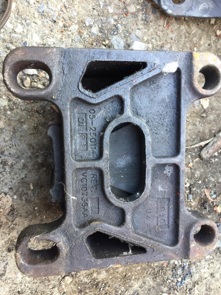 2000 Peterbilt 379 Engine Mounts Payless Truck Parts