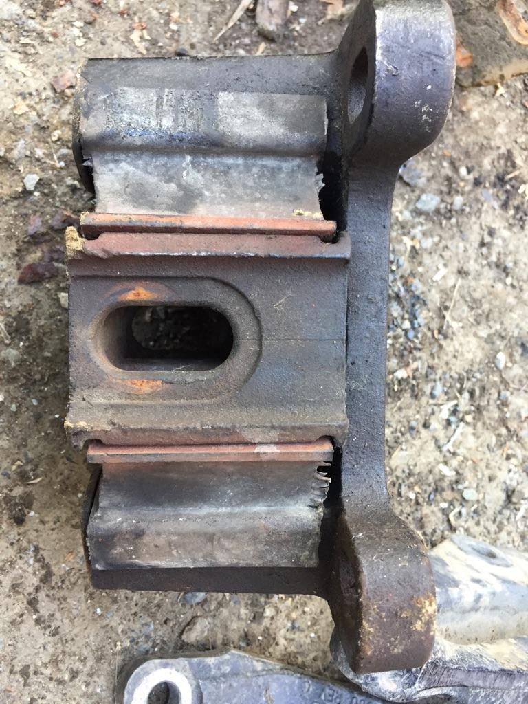 2000 Peterbilt 379 Engine Mounts Payless Truck Parts