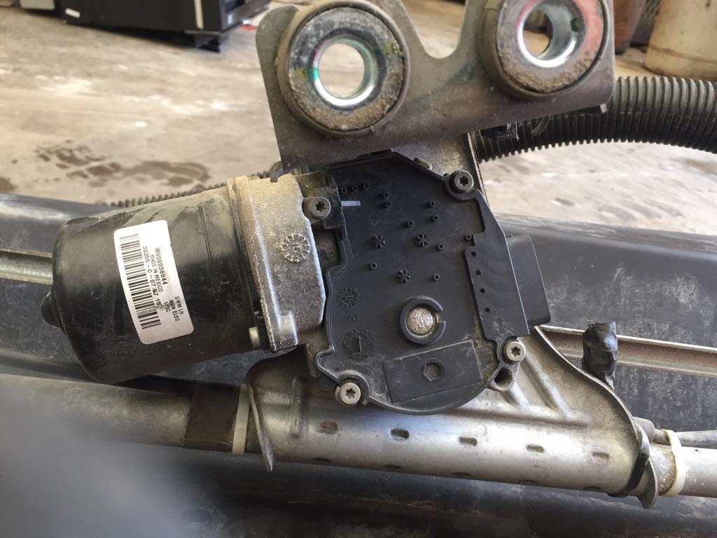 2016 Peterbilt 579 Wiper Motor, Windshield Payless Truck Parts