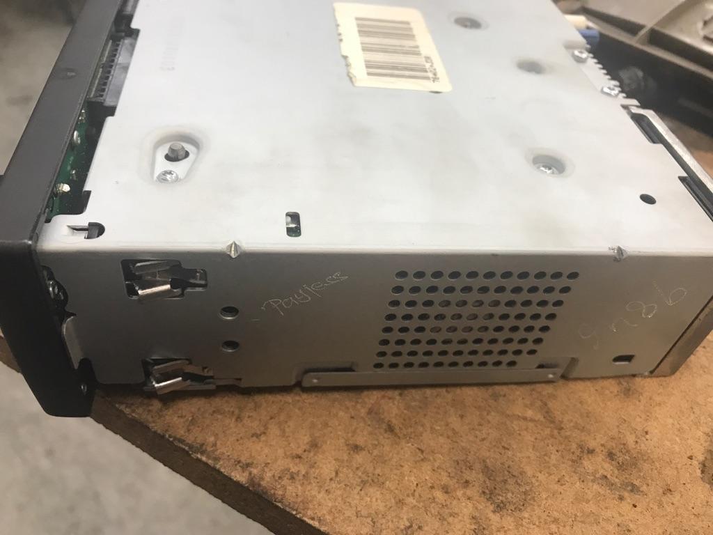 2016 Kenworth T680 Radio | Payless Truck Parts