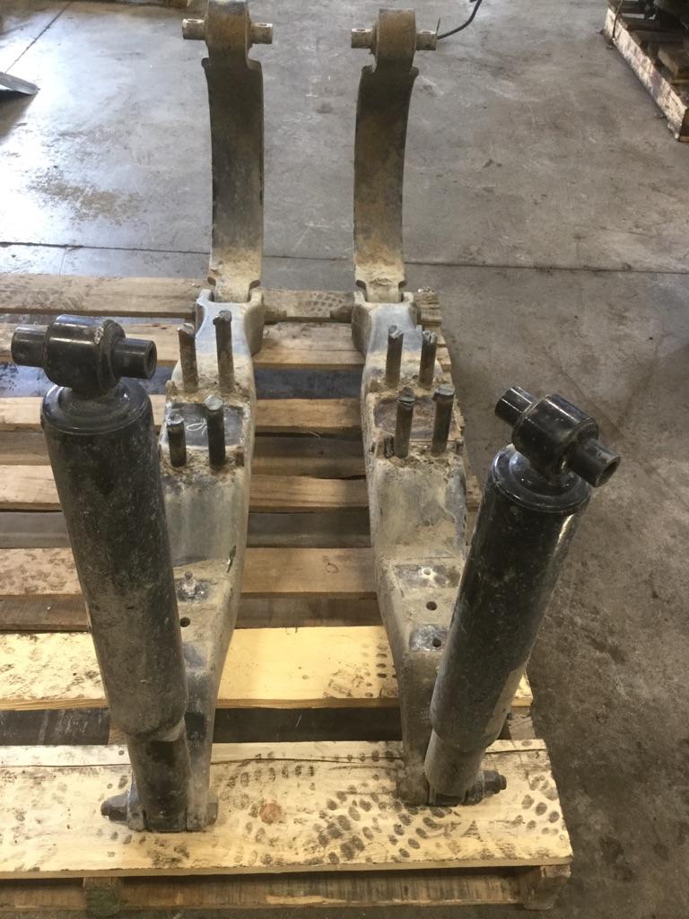 2006 Peterbilt 379 Steering or Suspension Parts, Misc. Payless Truck