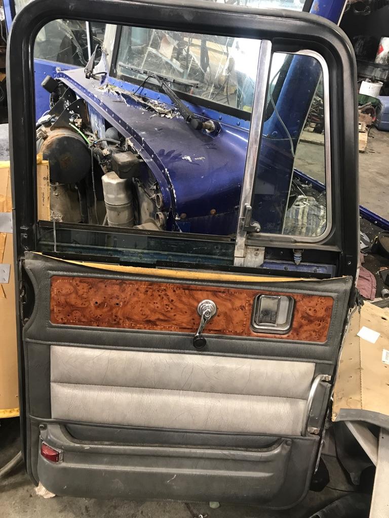 2004 Peterbilt 379 Door Assembly, Front Payless Truck Parts