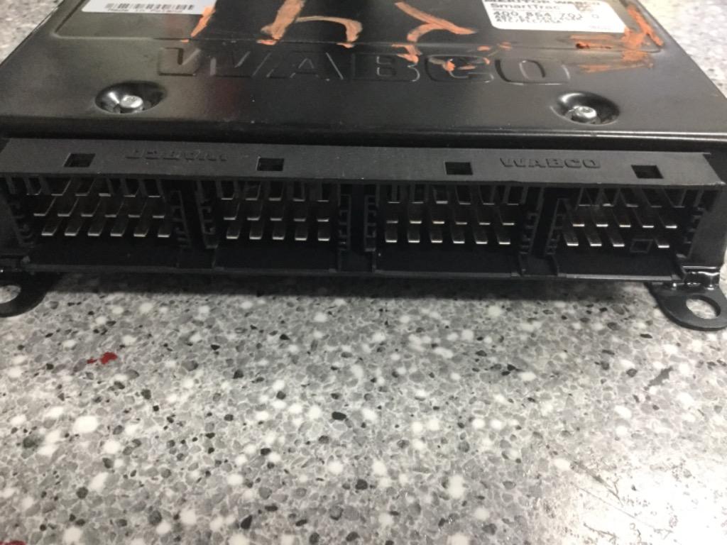 2016 Freightliner Cascadia ABS Payless Truck Parts