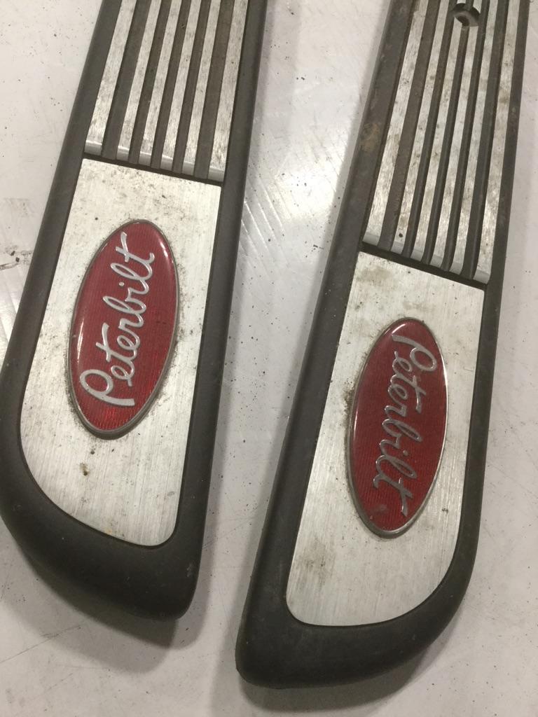 2013 Peterbilt 388 Interior Parts, Misc. | Payless Truck Parts