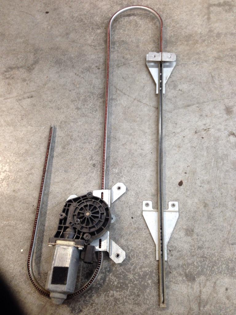 2014 Kenworth W900 Door Window Regulator, Front Payless Truck Parts