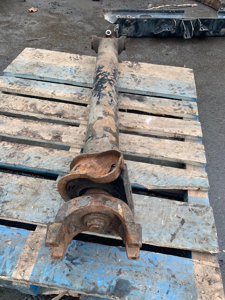 1999 Peterbilt 379 Drive Shaft, Front Payless Truck Parts