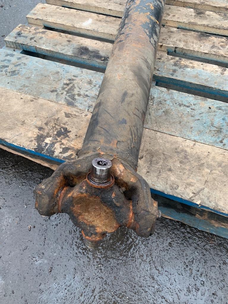 1999 Peterbilt 379 Drive Shaft, Front Payless Truck Parts