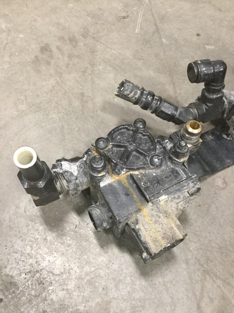 2015 Peterbilt 579 Miscellaneous Parts Payless Truck Parts