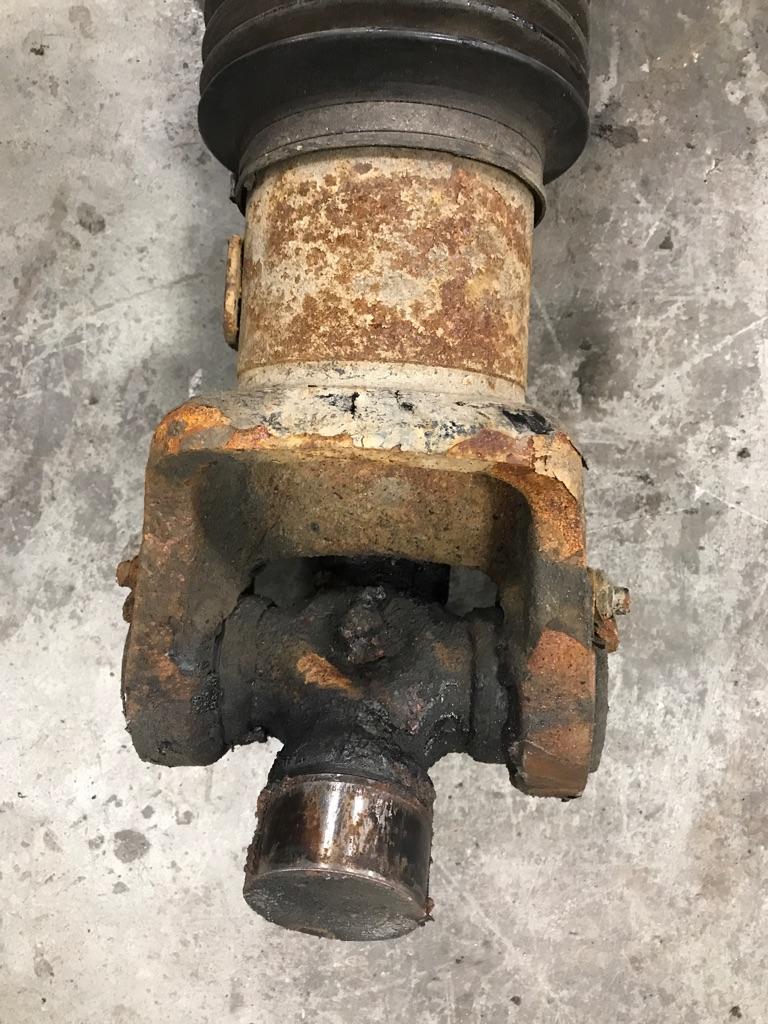 2015 Peterbilt 389 Drive Shaft, Rear Payless Truck Parts
