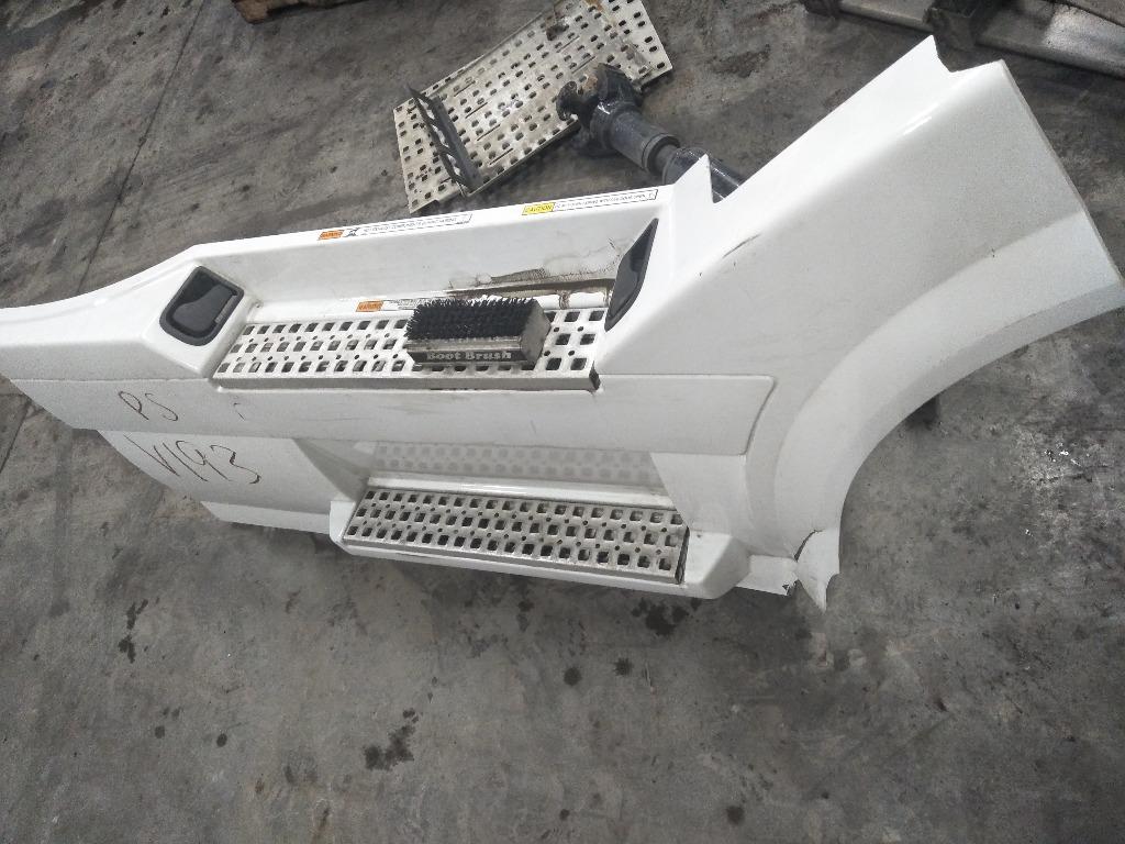 2017 Volvo Vnl Body Parts, Misc. Payless Truck Parts