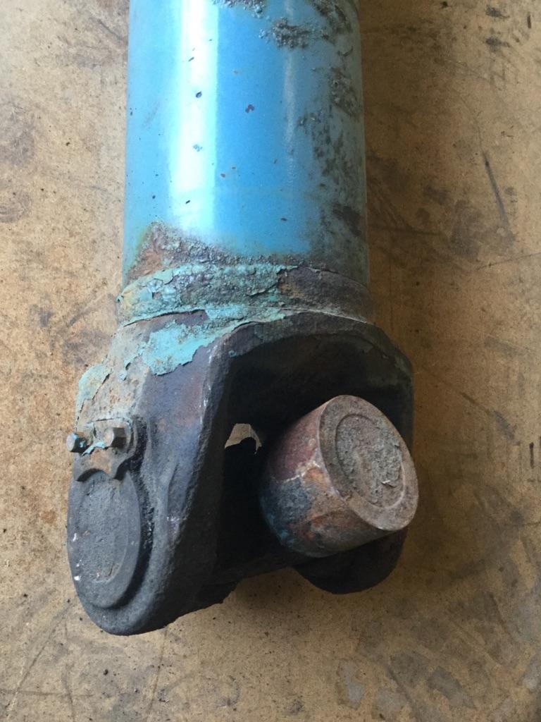 2014 Volvo Vnl Drive Shaft, Rear Payless Truck Parts