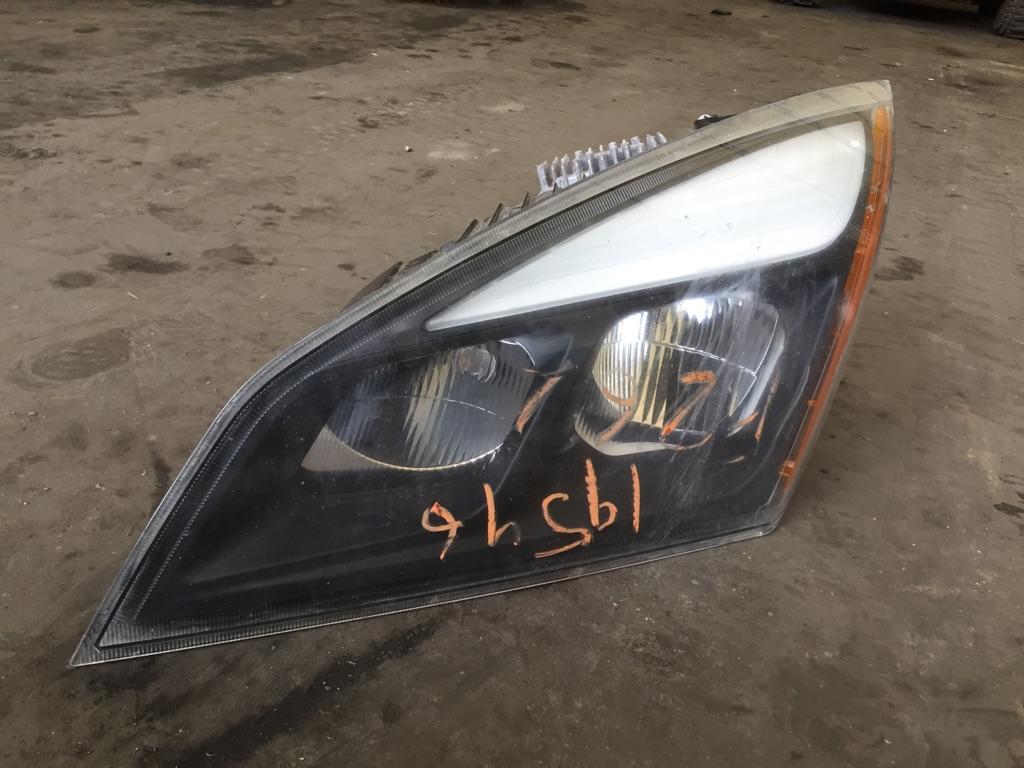 2019 freightliner cascadia headlight assembly Clearance