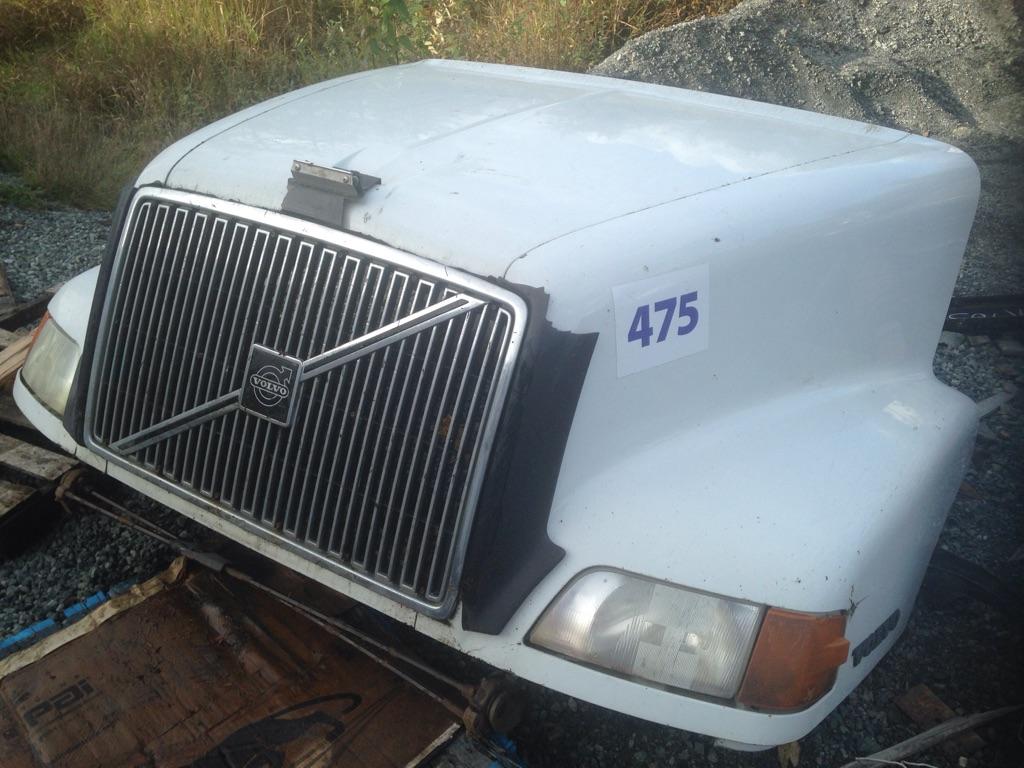 GMC/Volvo/White Hood Payless Truck Parts