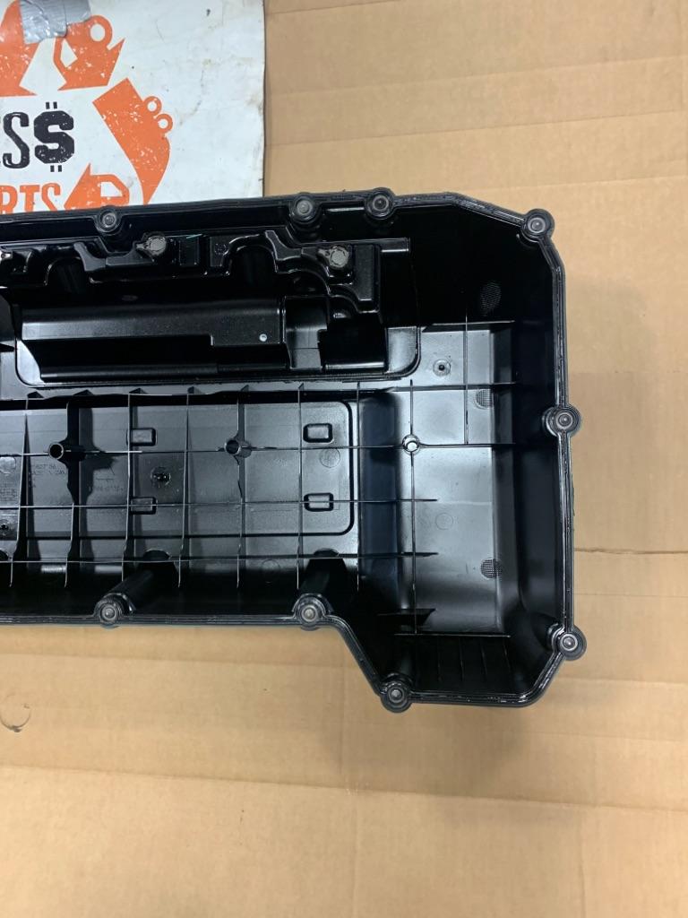Volvo D13 SCR Valve Cover Payless Truck Parts