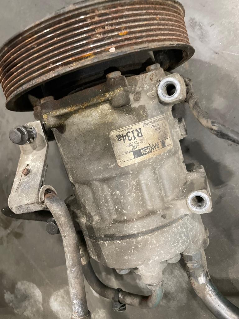 Air Conditioner Compressor | Payless Truck Parts