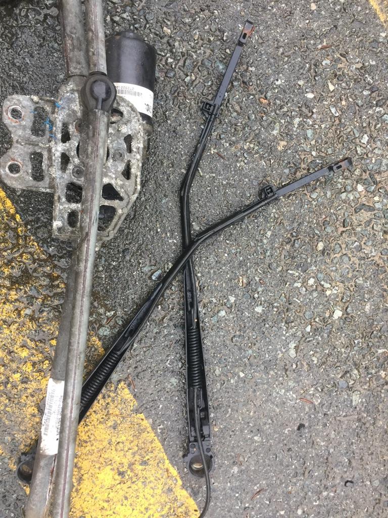 2011 Freightliner Cascadia Wiper Motor, Windshield Payless Truck Parts