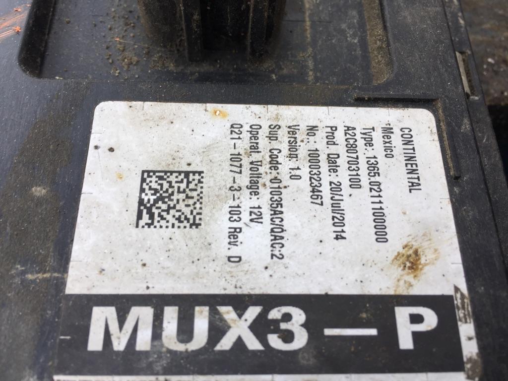 2015 Peterbilt 579 ECM ( Chassie ) Payless Truck Parts