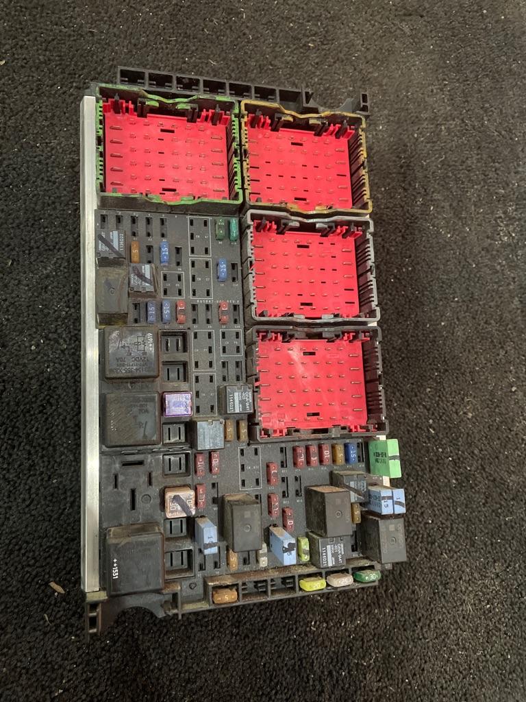 2017 Kenworth T680 Electrical Parts, Misc. | Payless Truck Parts