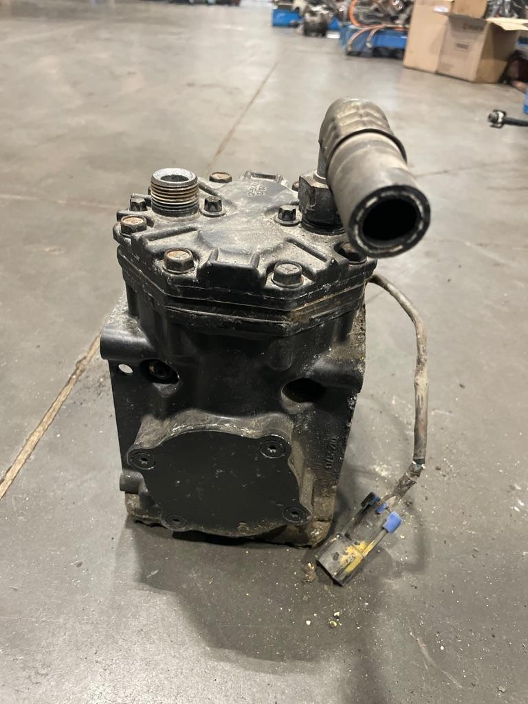 2001 Freightliner Classic Xl Air Conditioner Compressor | Payless Truck ...